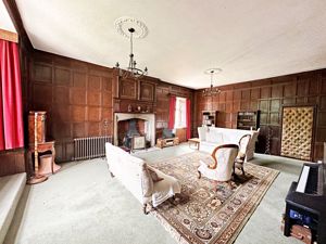 Lounge 1- click for photo gallery